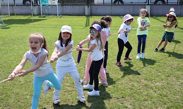 Minik öğrenciler Spor Şenliği'nde buluştu