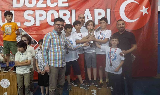 Minikler satranç turnuvası sona erdi