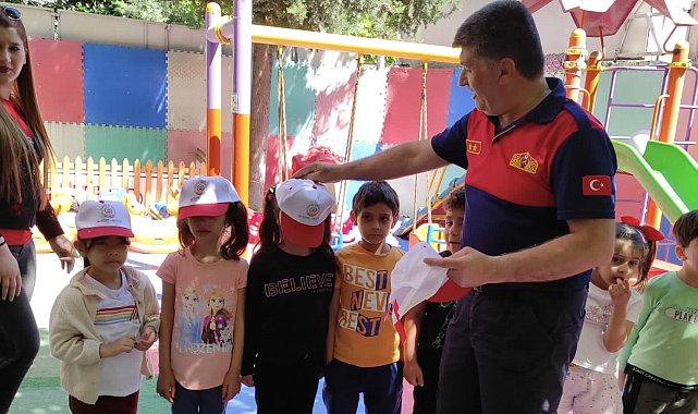 Minikler yangın eğitimi aldı