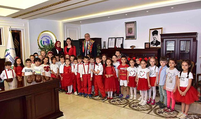 Miniklerden Başkan Bakkalcıoğlu'na ziyaret