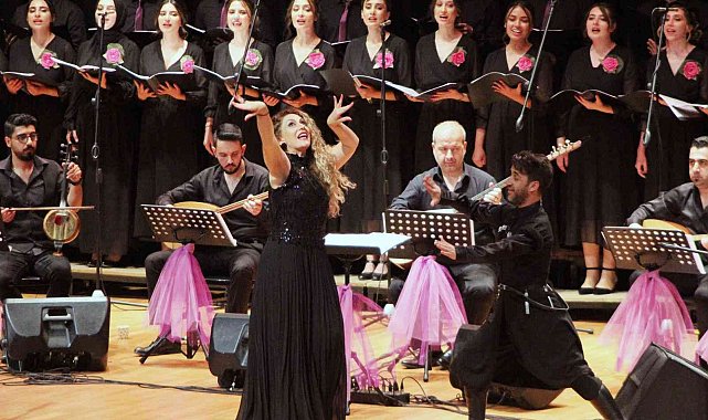 MSKÜ&#039;de türkü resitali