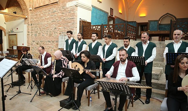 Muradiye'de 'Hu' ilahileri yankılandı