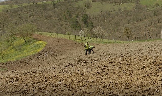 Mustafakemalpaşa&#039;da ücretsiz toprak analizi
