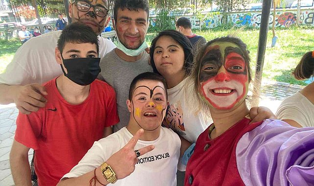 Nazilli Sağlık Hizmetleri MYO öğrencilerinden &#039;Engelsiz Eğleniyoruz Projesi&#039;