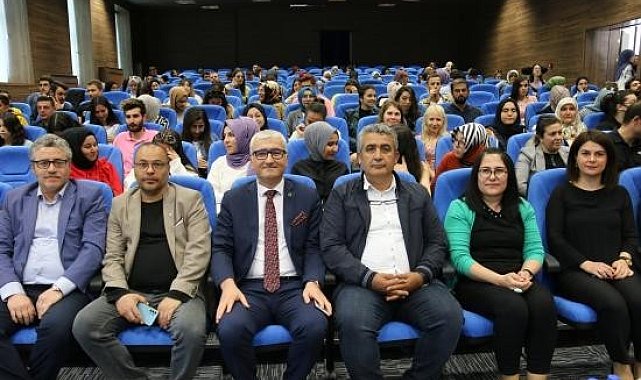 NEVÜ'de 'Osmanlı Konuşma Dili-Osmanlı Nece Konuşurdu?' konulu konferans düzenlendi