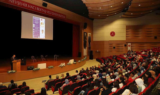 NEVÜ'de Hemşirelik Haftası kutlandı