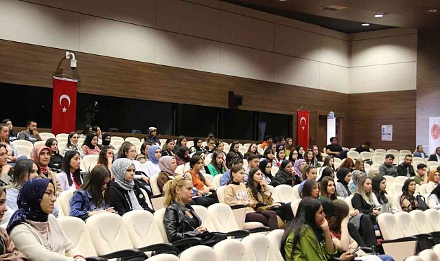 NEVÜ'de "Alışveriş Bağımlılığı" semineri düzenlendi