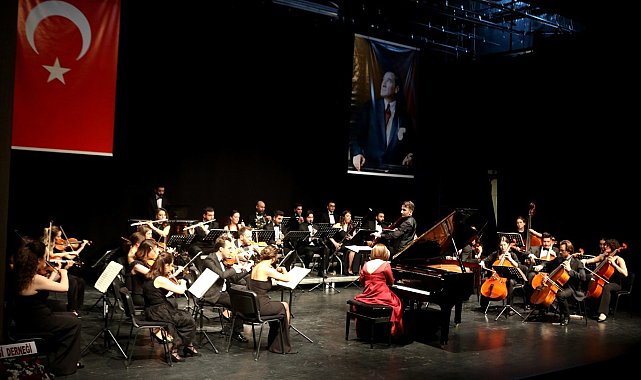 Nilüfer Oda Orkestrası'ndan muhteşem konser