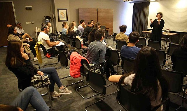 Nilüfer&#039;de tiyatro derslerinde &quot;Dram sonrası tiyatro&quot; ele alındı