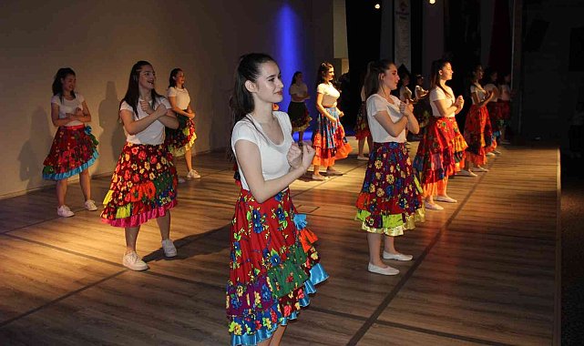 Öğrenciler 19 Mayıs'ı coşkuyla kutladı