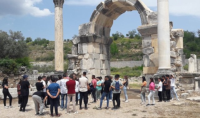 Öğrenciler eğitim öğretim yılını kültür gezileriyle tamamlıyor