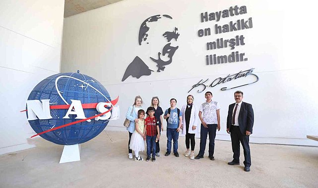 Öğrenciler Nasa sergisiyle uzaya yolculuğunu keşfetti