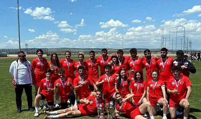 OMÜ Kadın Ragbi Takımı Türkiye şampiyonu oldu