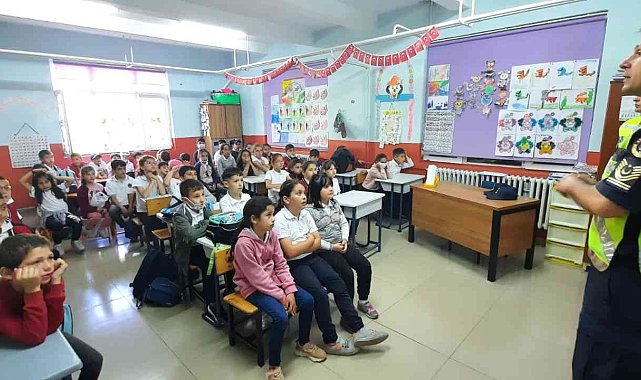 Ordu'da minik öğrencilere trafik eğitimi verildi