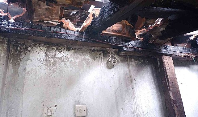 Oteldeki yangın büyümeden söndürüldü