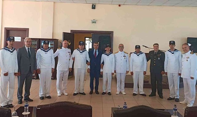 Özel bireyler 1 günlük askerlik heyecanı yaşadı