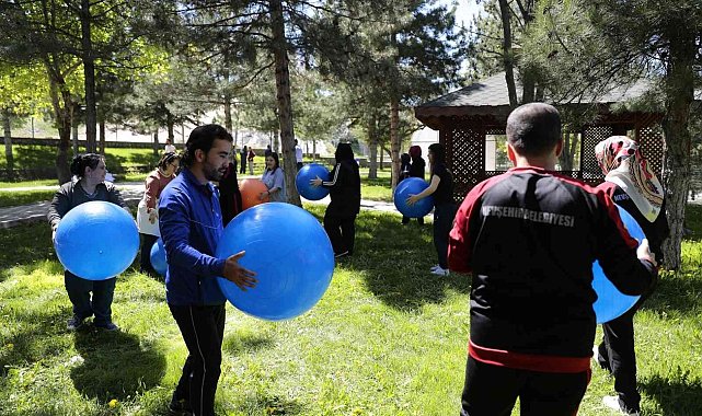 Özel insanlar Eğitim Merkezi'nde Engelliler Haftası kutlandı