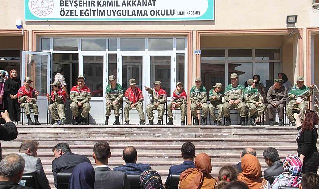 Özel öğrenci kınalı kuzuların temsili askerlik coşkusu