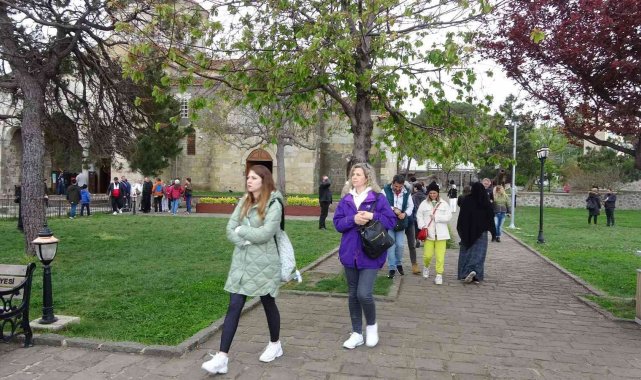 Pandemi tedbirleri gevşedi turizm hareketlenmeye başladı