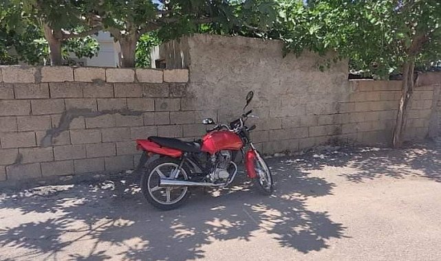 Park halindeki motosiklet çalındı