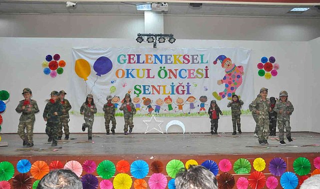 Pasinler&#039;de 8. Geleneksel Okul Şenlikleri büyük ilgi gördü