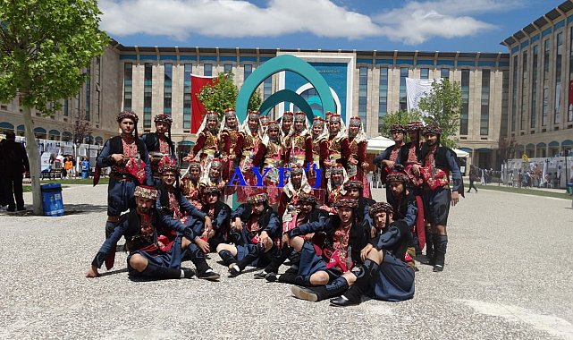 PAÜ Halk Oyunları Topluluğu izleyenlerden tam not aldı