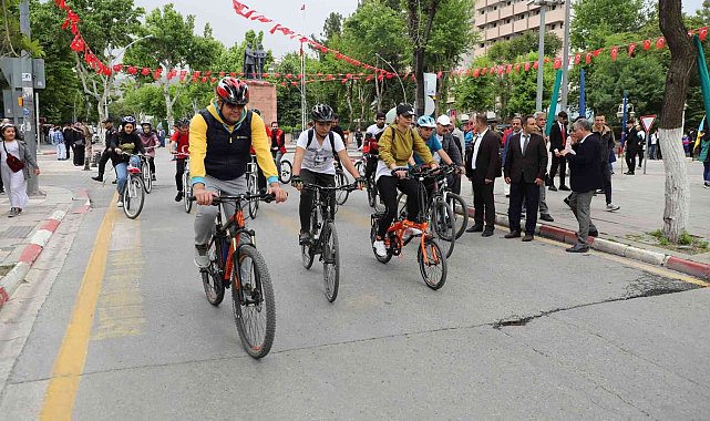 Pedallar Gençlik Haftası için çevrildi