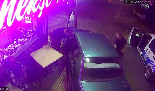 Polis ekiplerinden kaçan sürücü direğe çarparak durdu