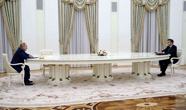 Putin ve Macron telefonda görüştü