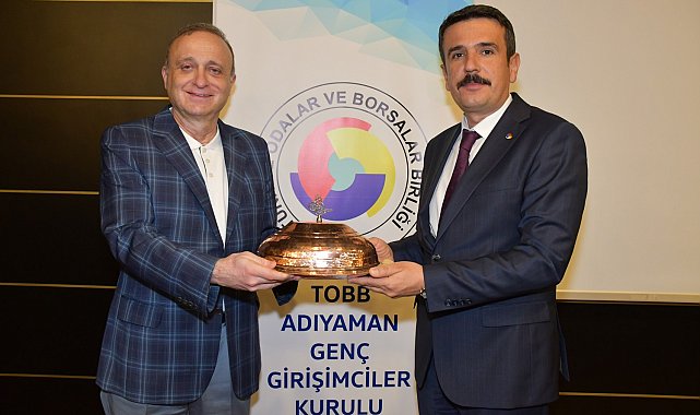 &quot;Geleceğin Trendleri ve Metaverse&quot; seminerine yoğun ilgi