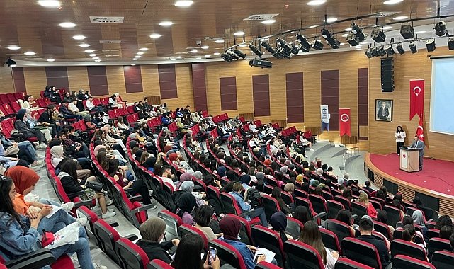 &quot;Kastamonu-Çankırı Beslenme ve Diyetetik Öğrenci Sempozyumu&quot;na büyük ilgi