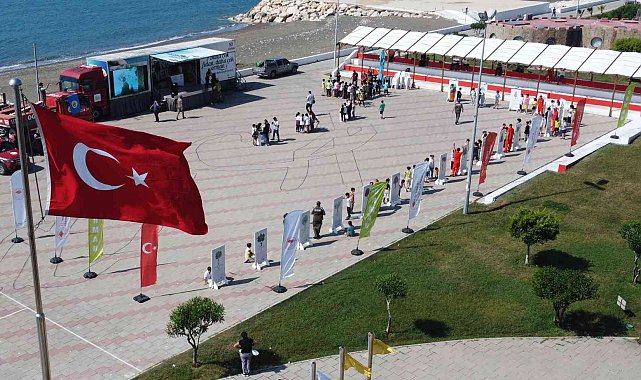 "Yeşil Vatan Tırı", ormanı öğrencilerin ayağına getirdi