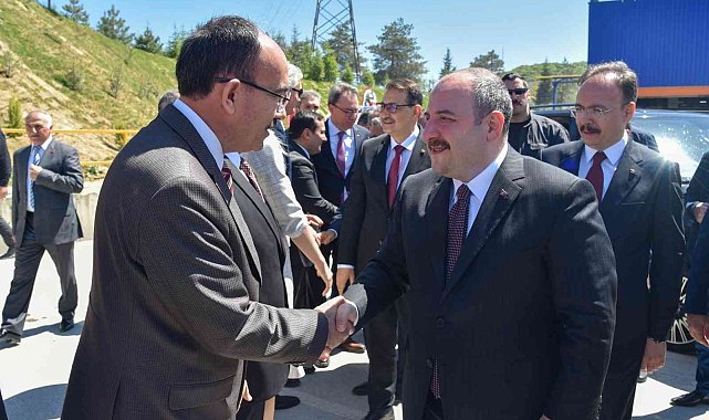 Rektör Beydemir, Vitra Karo Üretim Tesisi açılışına katıldı