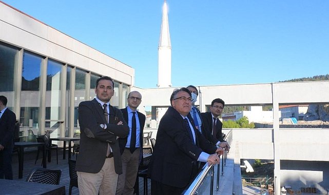 Rektör Özölçer İbn-i Sina kampüsünü ziyaret etti