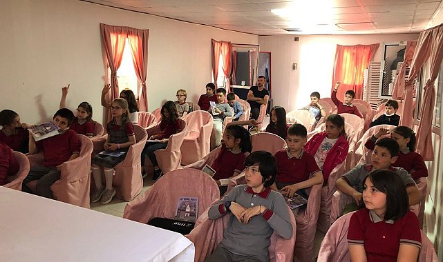 Sakaryalı yazarlar öğrencilerle buluştu