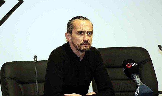 Sakaryaspor, Tuncay Şanlı&#039;yla yollarını ayırdı