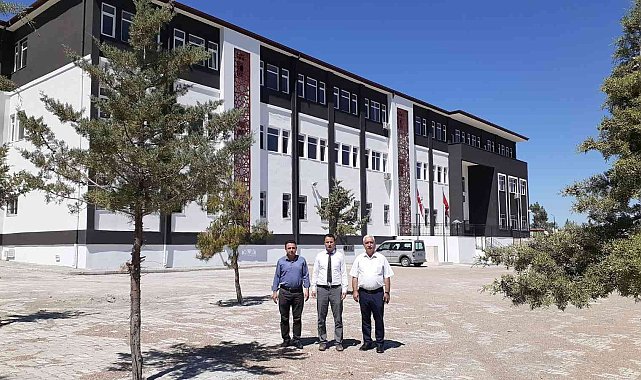 Samsat&#039;ta öğrenciler konteyner sınıflarından kurtuldu