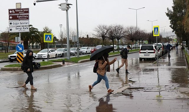 Samsun'un merkez ilçelerine 48 saatte 111,9 kilo yağış düştü