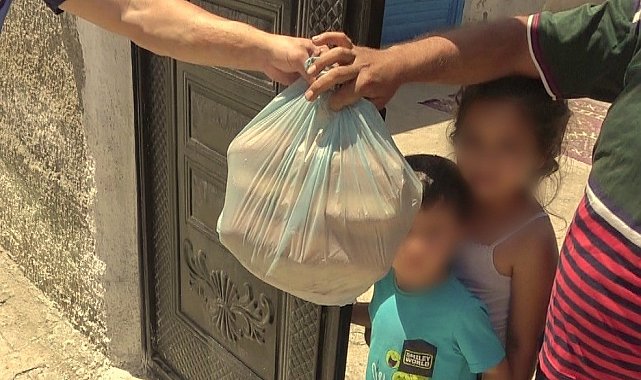 Şanlıurfa'da denetimde el konulan düşük gramajlı ekmekler ücretsiz dağıtıldı