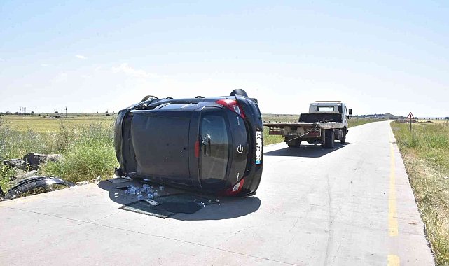 Şanlıurfa'da öğretmenleri taşıyan otomobil takla attı: 1 ölü