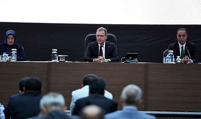 Seçer: "Kent merkezini tekrar cazibe merkezi haline getireceğiz"