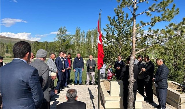 Şehit Muammer Gür, şahadetinin yıl dönümünde kabri başında anıldı