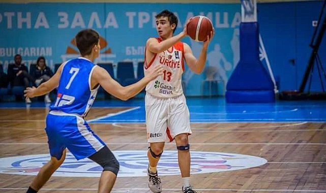 Şehitkamilli milli sporcu Bulgaristan&#039;da forma giydi