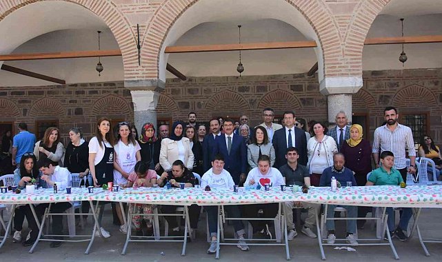 Şehzadeler Belediyesi engellilere gönüllerince bir gün yaşattı