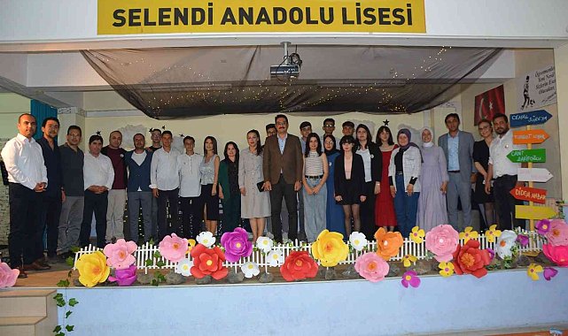 Selendi'de 'Anadolu'da Bir Bahar Akşamı' şiir dinletisi