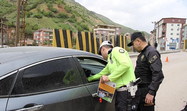 Şemdinli de trafik haftası etkinliği yapıldı