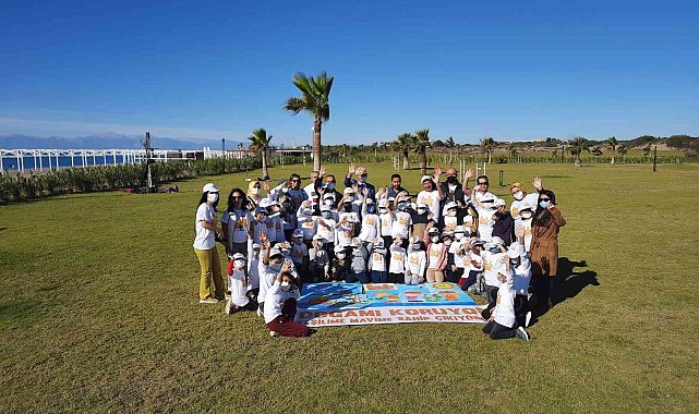 Serik'te bin 200 ilkokul öğrencisi festivalde buluştu