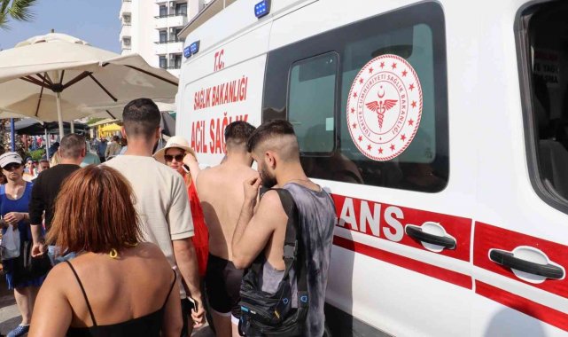 Serinlemek için girdiği denizde boğulma tehlikesi geçirdi