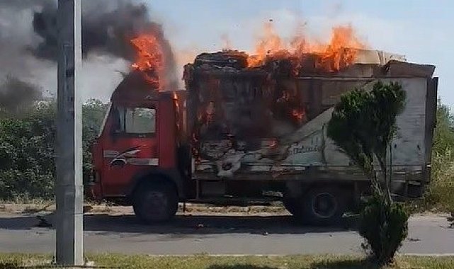 Seyir halindeki kamyonda çıkan yangın söndürüldü