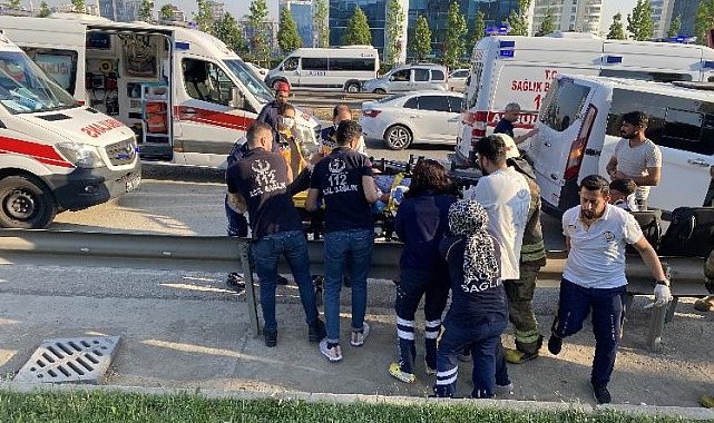Şile yolunda işçileri taşıyan minibüs kaza yaptı: 11 yaralı